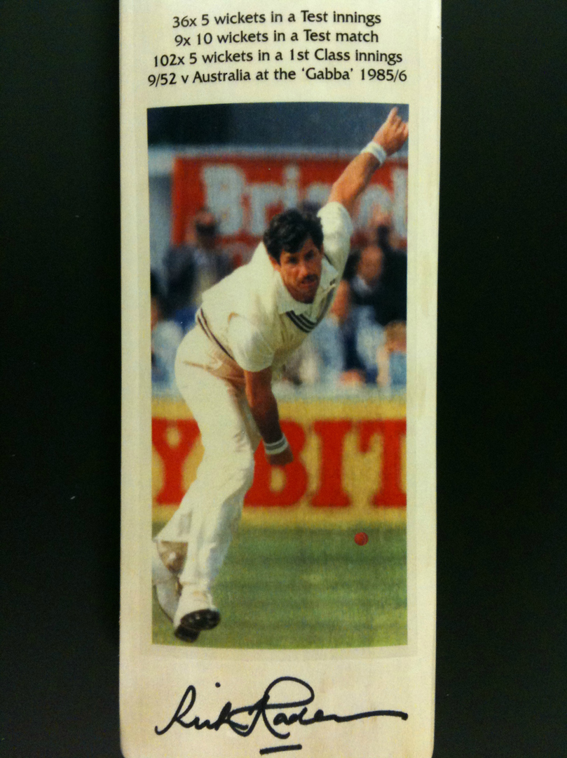 Sir Richard Hadlee - Signed Cricket Bat image 1